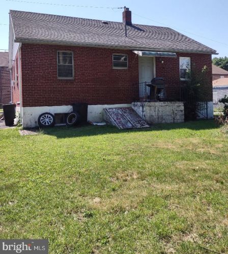 139 Conestoga St, Harrisburg, PA 17113-2263