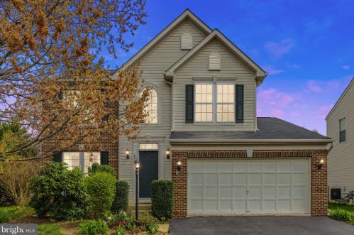 6905 Susquehanna Rd, Gainesville, VA 20155-1656
