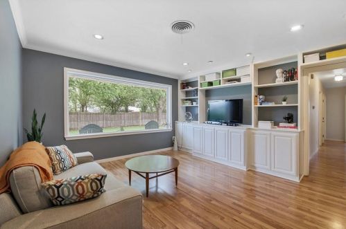 5221 Wosley Dr, Fort Worth TX  76133-2217 exterior