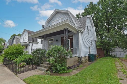 1731 Ella St, Cincinnati, OH 45223-2036