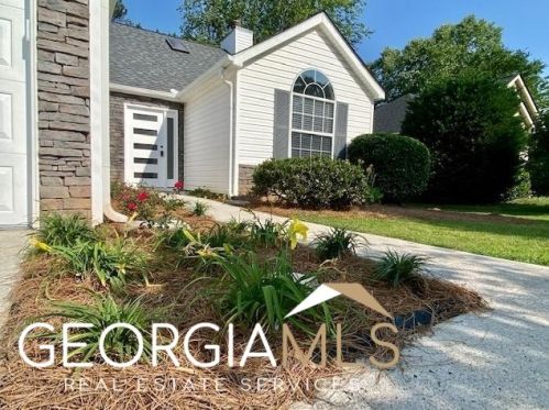 44 Central Park Dr, Atlanta GA  30354-4132 exterior