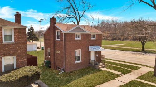 3841 Cuyler Ave, Forest View, IL 60402-4007