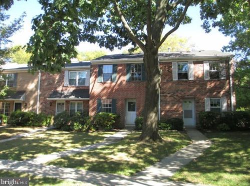 75 Sycamore Ct, Trenton, NJ 08648-4835