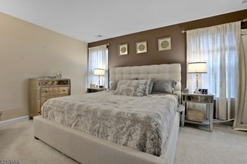 87 Thomastown Rd, Dover NJ 07803-3019 exterior