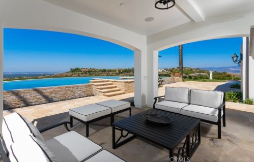 20 Black Falcon, Irvine CA  92603-0420 exterior