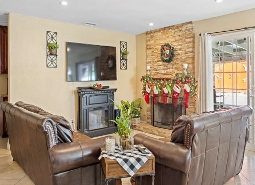 4565 Meredith, Riverside CA  92505-1536 exterior