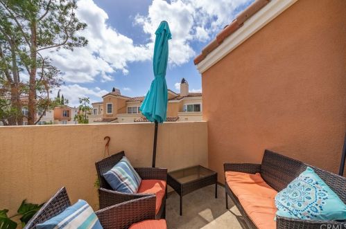 1035 Stresa Way, Anaheim CA  92808-2432 exterior