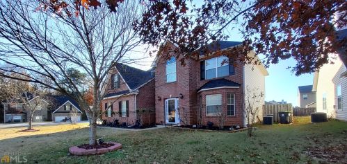 1957 Sawgrass Dr, Hampton, GA 30228-5309