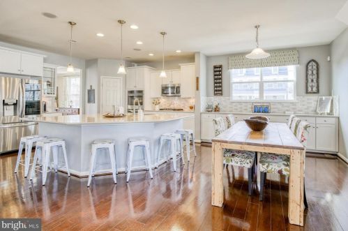 395 Lord Fairfax St, Charles Town WV 25414-2529 exterior