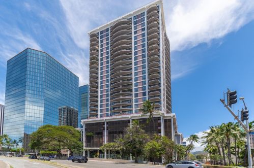 700 Richards St, Honolulu HI  96813-4605 exterior