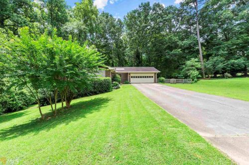 3382 Manchester Ct, Lilburn, GA 30047-2018