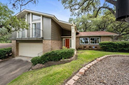 2141 Barton Hills Dr, Austin TX  78704-4659 exterior