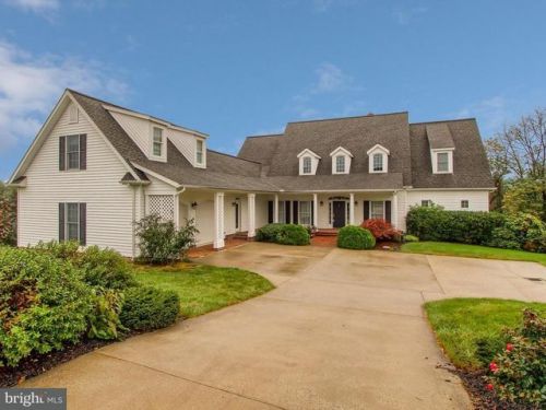 4428 Federal Rd, York, PA 17408-8835