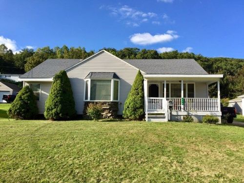 718 Grant St, Franklin PA  16323-2216 exterior