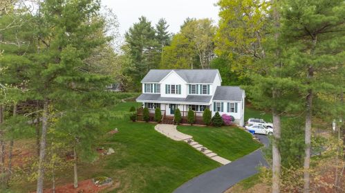 5 Preserve Dr, Londonderry, NH 03053-2588