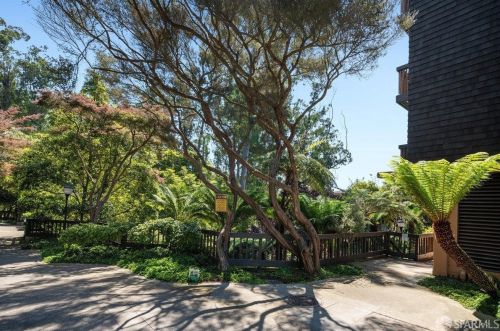 2760 19th Ave, San Francisco CA  94132-1656 exterior