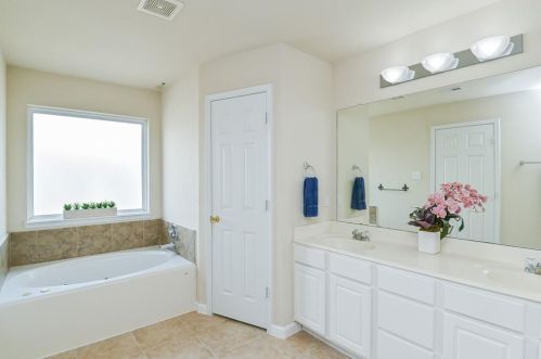 3210 Fern Brk Ln, Richmond TX 77471-9280 exterior