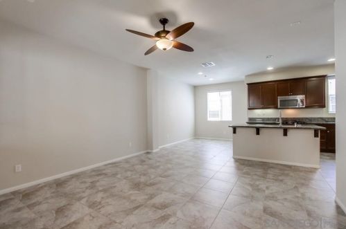 2425 Sentinel Ln, San Marcos, CA 92078-2138