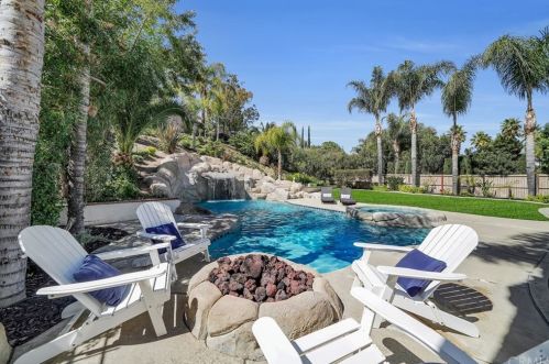 45507 Calle Los Mochis, Temecula, CA 92592-1267