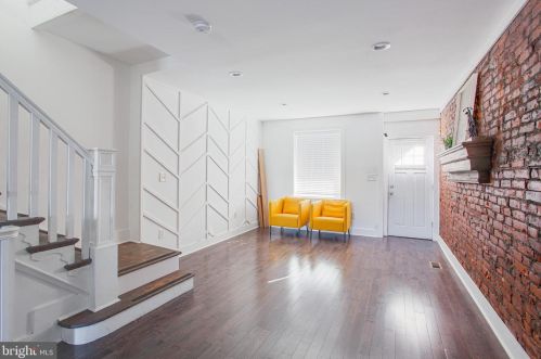 4482 Livingston St, Philadelphia, PA 19137-1622