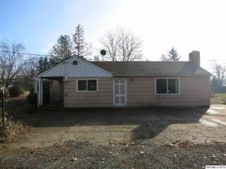 1110 Cascade Dr, Lebanon OR  97355-3608 exterior