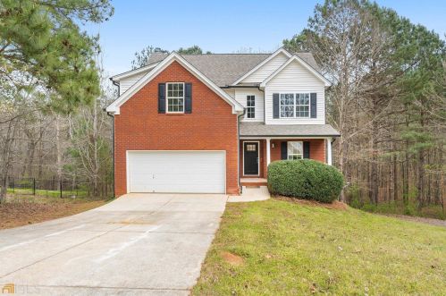 529 Brewer Dr, Locust Grove, GA 30248-2345