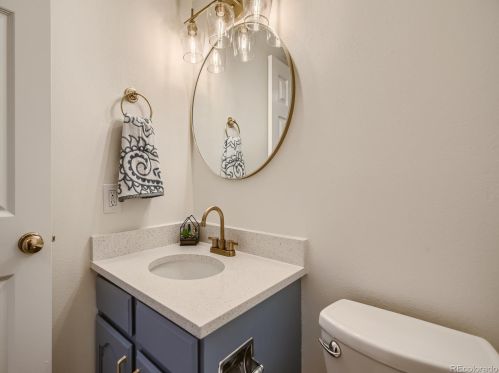 7130 Appleton Cir, Englewood CO  80112-1164 exterior