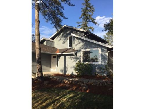 405 72 St, Springfield OR  97478-8418 exterior