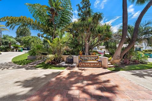 11411 Arroyo Ave, Santa Ana CA  92705-2469 exterior