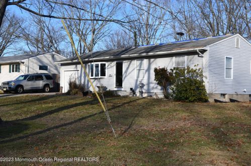 63 Mallard Rd, Berkeley Township, NJ 08721-1949