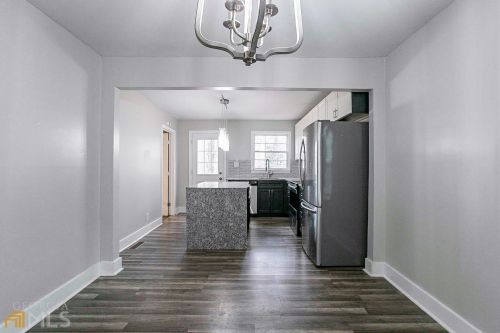 2279 Carver Cir, Atlanta GA  30314-2556 exterior