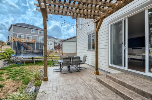 4677 Nepal Way, Aurora CO 80015-6402 exterior