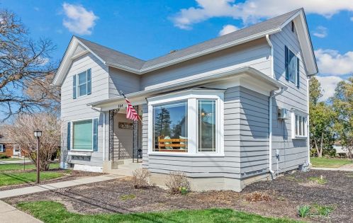 164 Jefferson Ave, Pingree Grove, IL 60140-7648