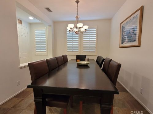 33 Commonwealth, Irvine CA  92618-7003 exterior