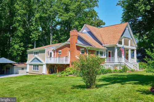 12330 Bennett Rd, Herndon, VA 20171-1608