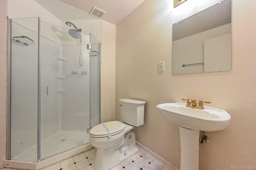 21582 Omaha Ave, Parker CO 80138-7238 exterior