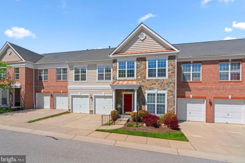 8614 Secret Waves Way, Columbia, MD 21045-5943