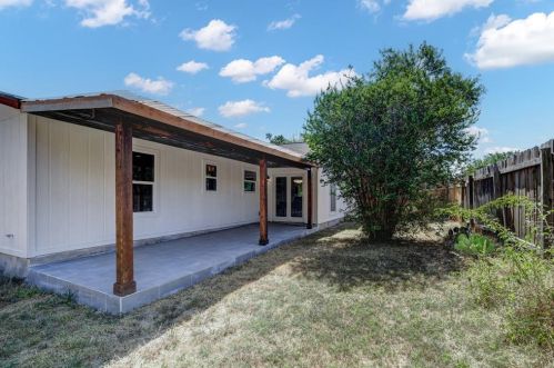 8408 Cayuga Dr, Austin TX 78749-3972 exterior