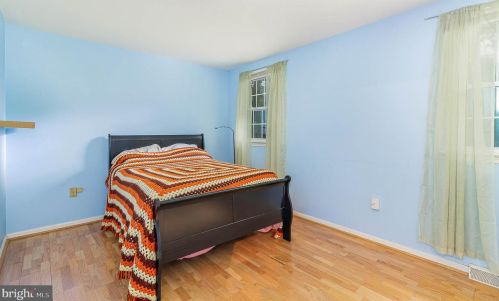 102 Suncrest Rd, Lancaster PA  17601-4834 exterior