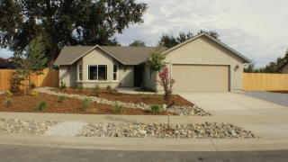 7221 Legacy Ct, Redding, CA 96001-8316