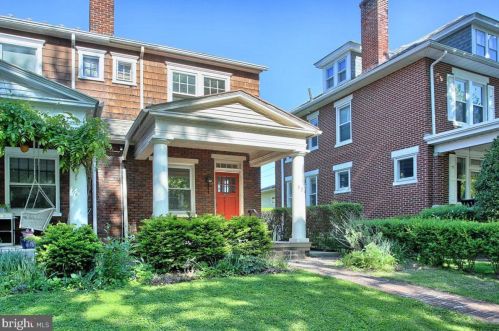 124 Parker St, Carlisle, PA 17013-2820