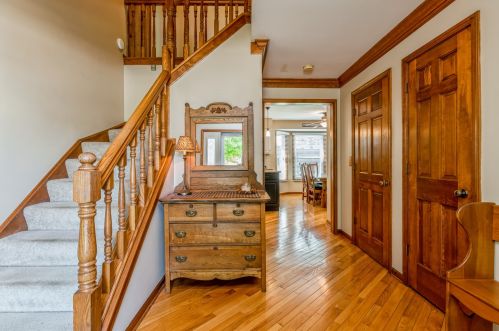 961 Milford St, Trout Valley, IL 60013-1967
