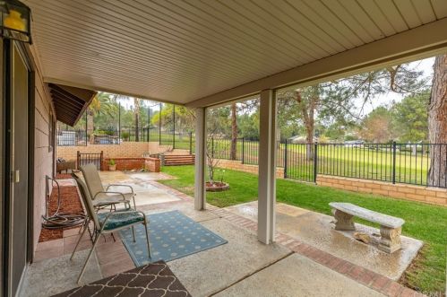 8205 Tamarind Ln, Riverside CA  92509-5179 exterior