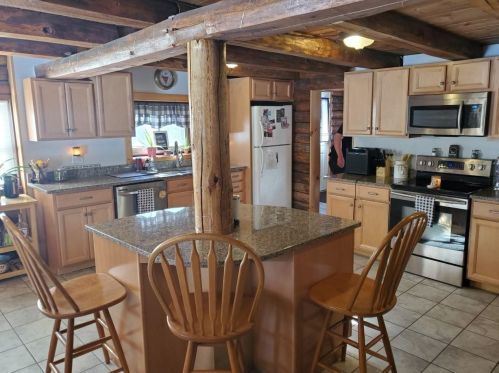 549 Barnard Hill Rd, Weare, NH 03281-5108