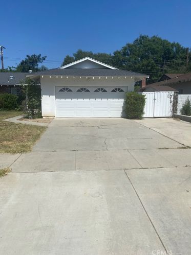 6742 Montclair Dr, Riverside CA  92504-1838 exterior