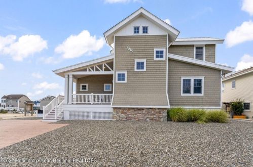 1222 Gemini Ct, Lacey, NJ 08731-5317