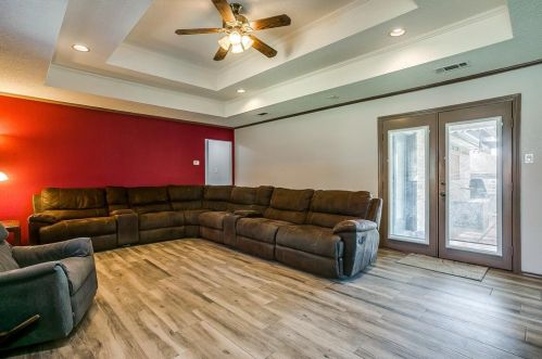 10201 Maverick Dr, Fort Worth TX  76108-4059 exterior