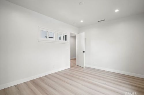 1710 Glenwood Rd, Glendale CA  91201-1812 exterior