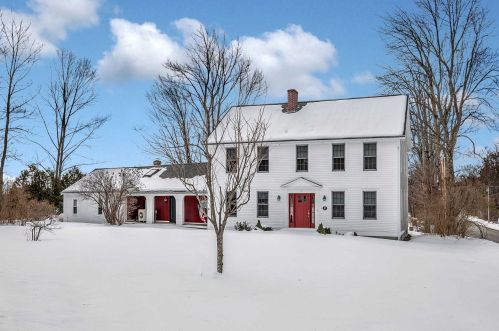 11 Reservoir Rd, Hillsboro, NH 03244-6711
