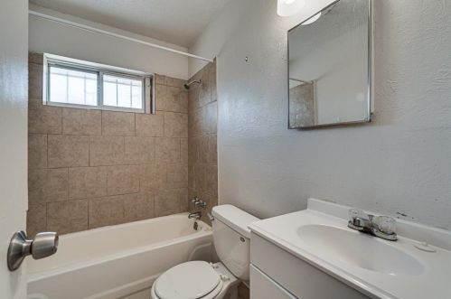 234 Cherry Pt Dr, Dallas TX  75232-3629 exterior